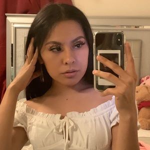 Meet your Posher, Isabel